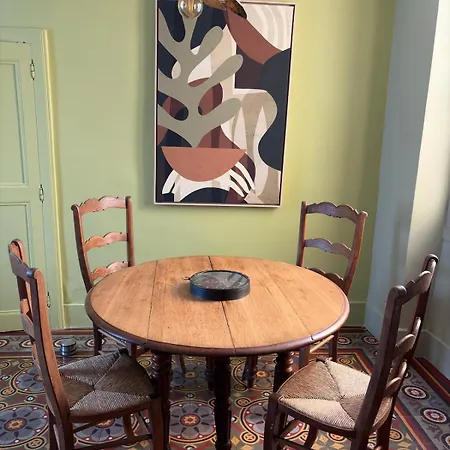 Maison Avec Jardin - *